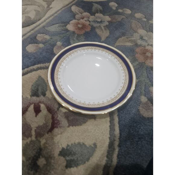 VINTAGE Aynsley Wendover bread and butter Plate - Picture 1 of 3